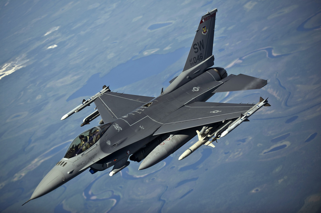 Интересные факты об F-16
